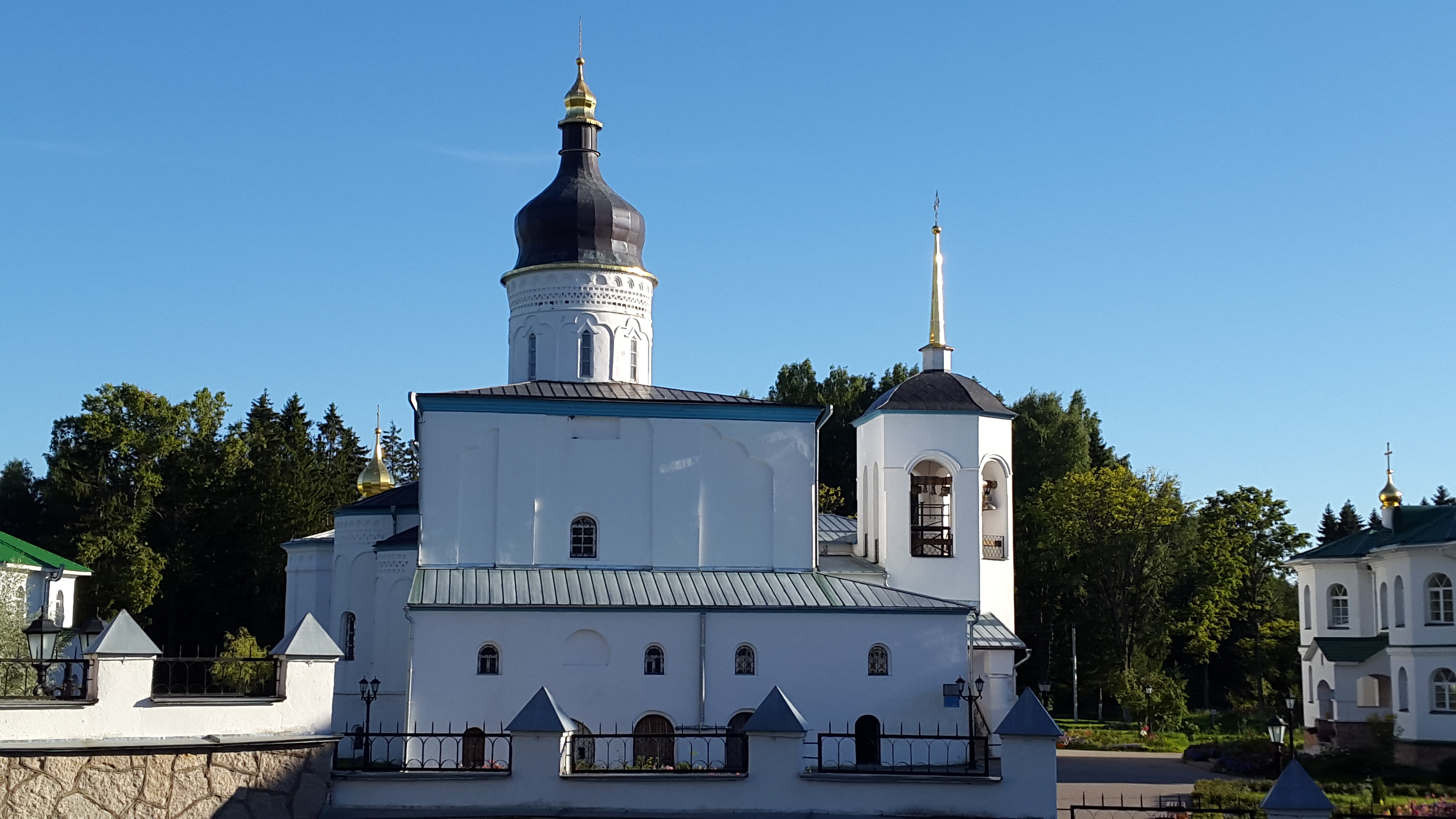 Красивые стальные конструкции